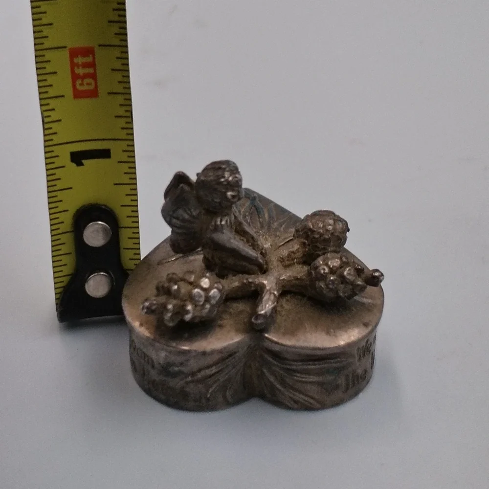 N/A silver scenes